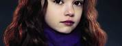 Who Plays Renesmee Cullen
