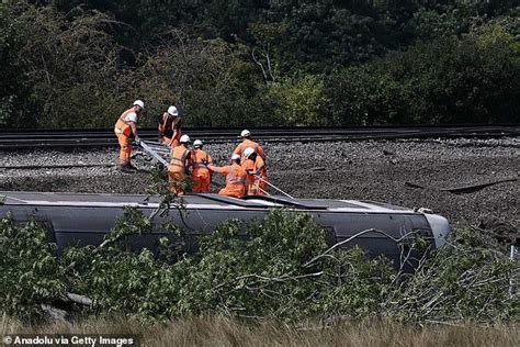 Lewes railway line to remain closed for at least another 10 days ...