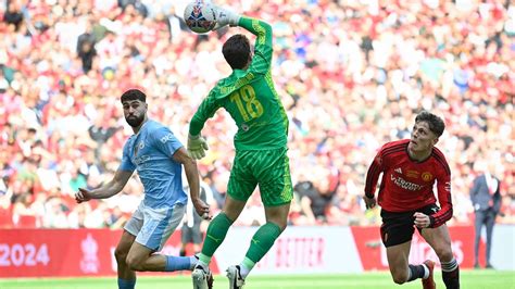 'The best player in the squad' - Alejandro Garnacho hails teenager Kobbie Mainoo as Man Utd's ...