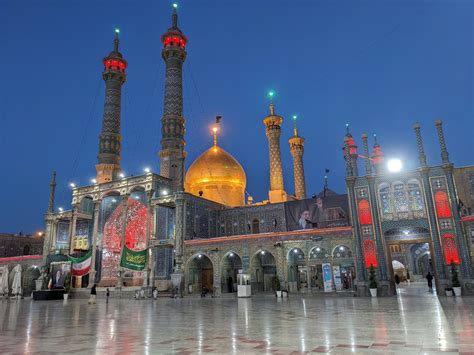 Free picture: The Fatima Masumeh shrine, the holly Shia mosque and one ...