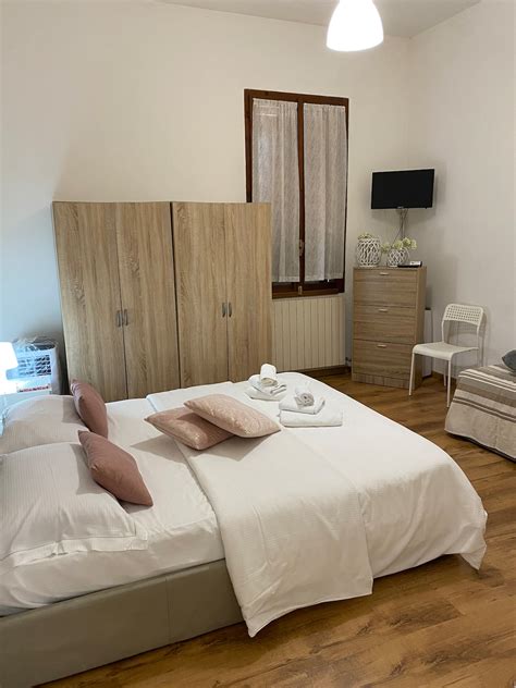 Apartment Near Clínica Pederzoli - Apartments for Rent in Peschiera del ...