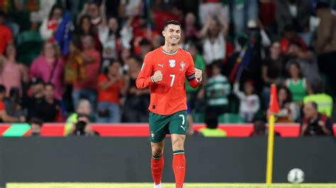 Gerard Pique puts Cristiano Ronaldo above Lionel Messi as football's hardest worker | Goal.com ...
