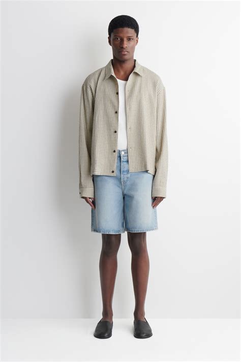Men’s LIGHT BLUE KNEE-LENGTH DENIM SHORTS | H&M GB