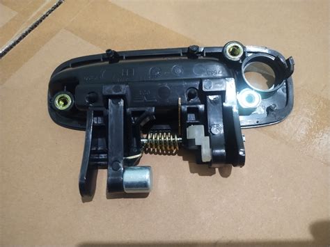 2001-2005 Toyota Celica LH Driver Exterior Door Handle OE Replacement