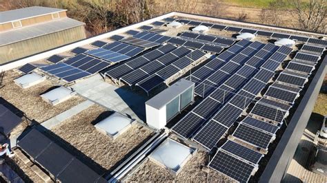 CONVERSION OF THE AEROCOMPACT SHOW ROOF IN SATTEINS - PRACTICAL ...