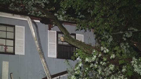 Severe storms rip through St. Louis with reports of tornadoes, hail and wind damage | wthr.com
