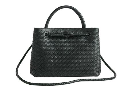 These 8 Editor-Approved Quince Purses Look Designer