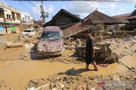 Melihat kondisi terkini Aceh Tamiang yang porak poranda diterjang ...