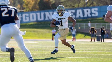 No. 6 UC Davis Football Holds Off Late Charging Bears For Big Sky Road Victory - UC Davis Athletics