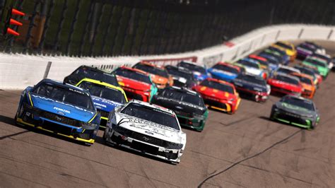 Leistikow: Brad Keselowski seeing yellow after third-place Iowa finish