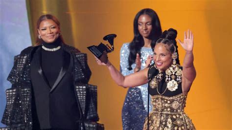 Grammys 2025: Alicia Keys Honored with Dr. Dre Global Impact Award ...