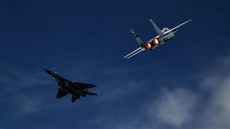 Watch how two US jets almost hit each other near Iran