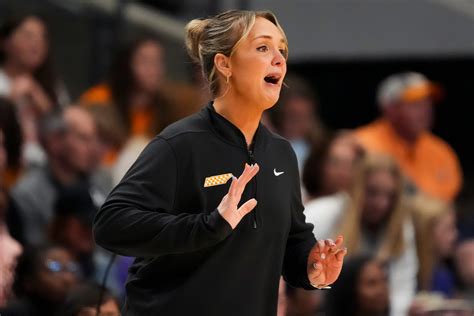 Kim Caldwell gets brutal news about a key part of Lady Vols' future
