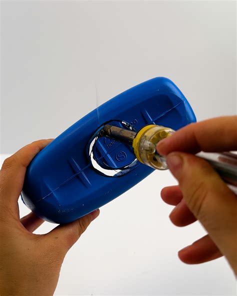 Transform detergent containers into elegant vases💐