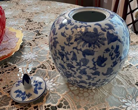 Chinese Blue and White Porcelain Ginger Jar with Lid, 9.5 in Spring