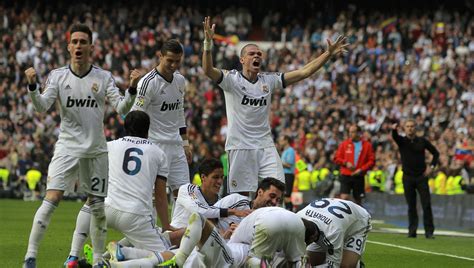 Real Madrid beats Barca for second time in five days, 2-1