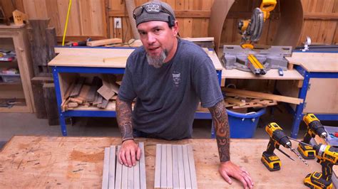 DIY outdoor sofa table; slide-under design for food & drinks!