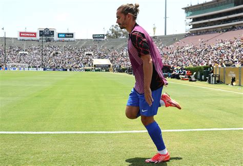 Fans vent frustration over World Cup ticket prices, seat locations - Los Angeles Times