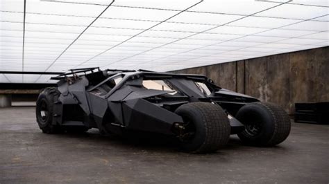 Batman Vs. Superman chase scene rumour may hint at Batmobile reveal