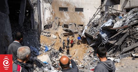 JPMorgan Chase pushes back on Trump’s $5 billion lawsuit, arguing it ‘fraudulently’ includes Jamie Dimon | CNN Business