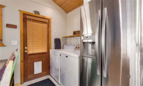 AC, Walk 2 Lake, Go Karts, Dining & Shops, King Bed, 55" TVs+Fenced ...