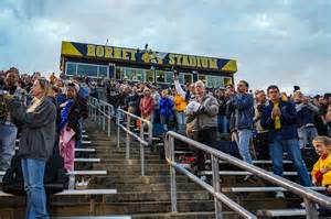 Michigan high school football live scores and updates for Week 9 games