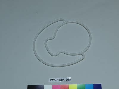 Tupperware | Smithsonian Institution