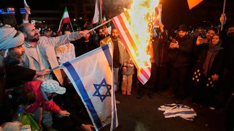 Iran closes Strait of Hormuz amid Israeli attacks in Lebanon, ceasefire ...