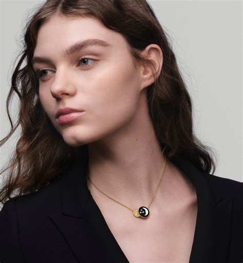 Collar Rose Céleste Oro amarillo, platino, diamantes, nácar y ónice | DIOR