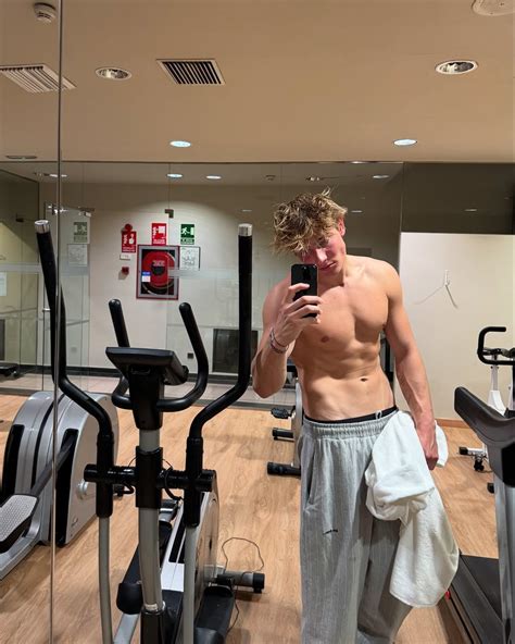 Canoísta sai de equipe que o proibia ter conteúdo no Onlyfans - Guia Gay São Paulo