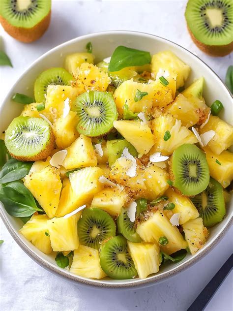Ultimate Pineapple Kiwi Salad: Delicious Summer Delight