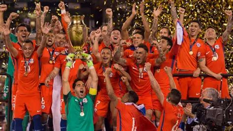 Con Brasil 70 y el Barcelona de Messi: ubican a la Roja bicampeona de ...