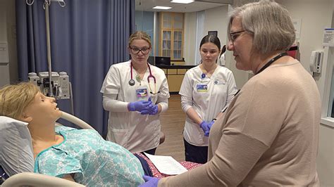 University of Delaware's School of Nursing rises in national rankings