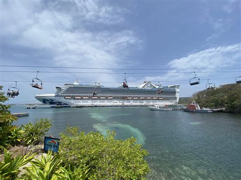 Mahogany Bay, Isla Roatan Cruise Port Guide & Information - Maps, Attractions, & More ...