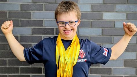 Worcester woman to compete in Down Syndrome World Championships - BBC News