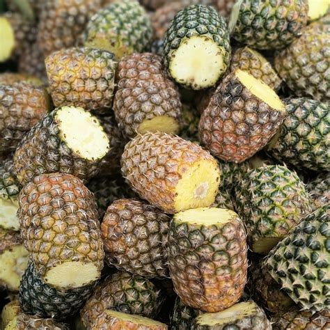 Pineapple Juice Properties - Vitamin, Bromelain and Digestion