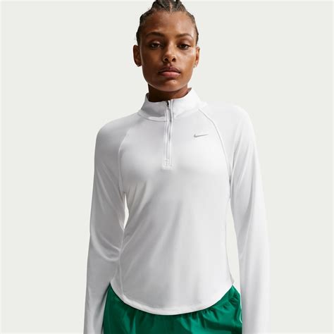 Dri-FIT. Nike CA