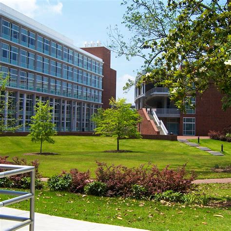 1071 SAT: Popular Southeastern Colleges You Can Get Into