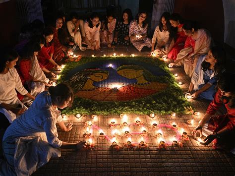 Millions of Indians celebrate Diwali, the festival of lights | Religion News | Al Jazeera