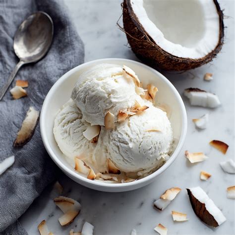 Easy Coconut Ice Cream (Vegan) Recipe – sweetindulgencescakes