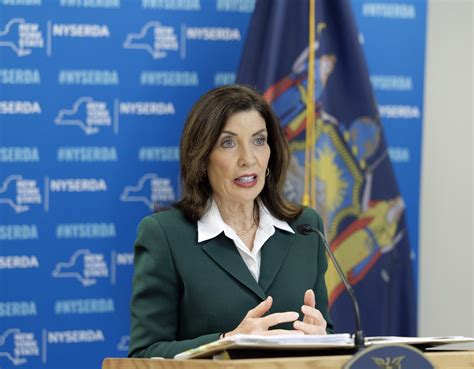 Car insurance crackdown: NY Gov. Hochul, lawmakers weigh limit on rate hikes | WRVO Public Media