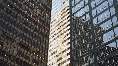 Why Tiny AI Startups Are Renting Massive, Ultra‑Expensive NYC Offices
