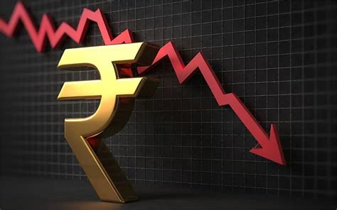 Rupee Crash: रुपया रिकॉर्ड निचले स्तर पर, पहली बार डॉलर के मुकाबले ...