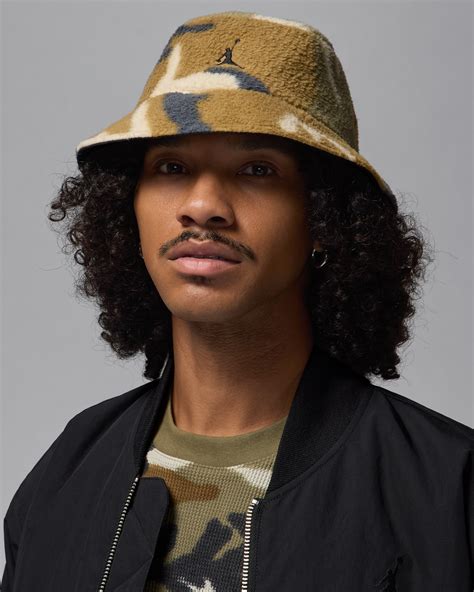 Jordan Apex Winter Bucket Hat. Nike CZ