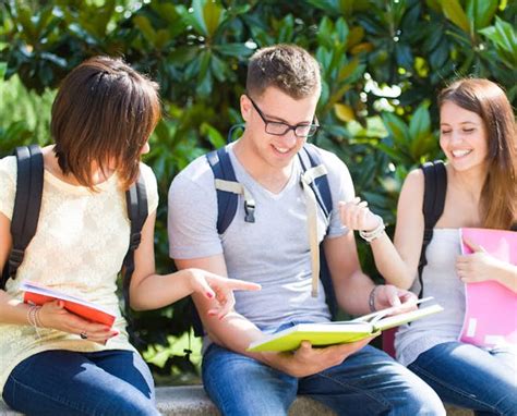 College vs. University: Understanding the Differences in the U.S. and U ...