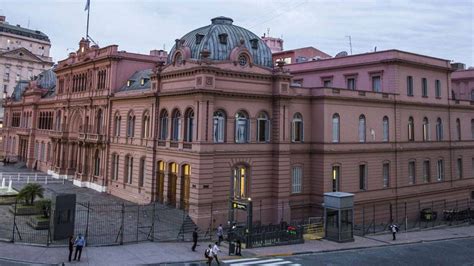 Emergencia en Casa Rosada: qué le pasó a la policía que tuvo que ser ...