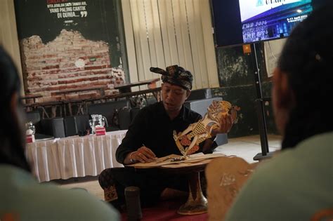Festival Wayang Bali Utara, Upaya Menarik Generasi Muda Hidupkan Ruang ...