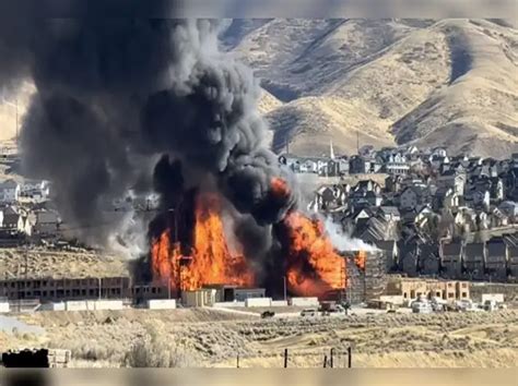 apartments: Massive fire in Lehi destroys two apartments, clubhouse ...