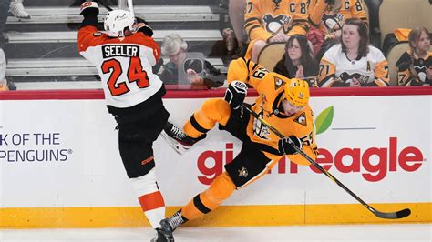 Flyers secure playoff victory against Penguins in Game 1