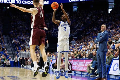 Mark Pope updates the health of Kentucky forward Kam Williams